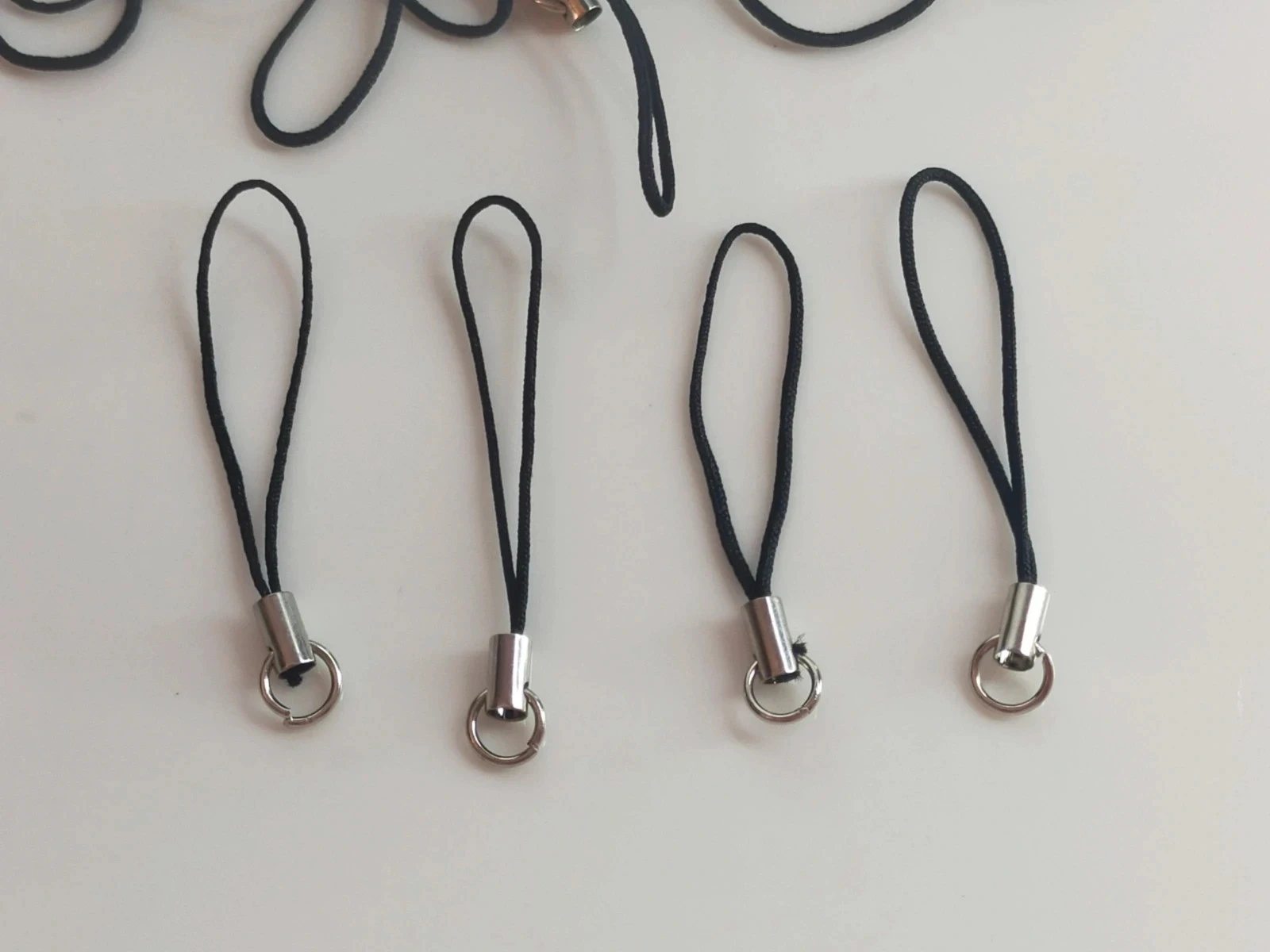 200 prendedores pretos strap para celular Lot n°6753 – photo 3